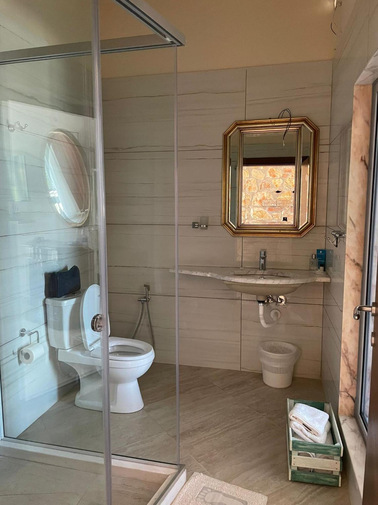 Hotel "San Saena " Radhimë Екстериор снимка
