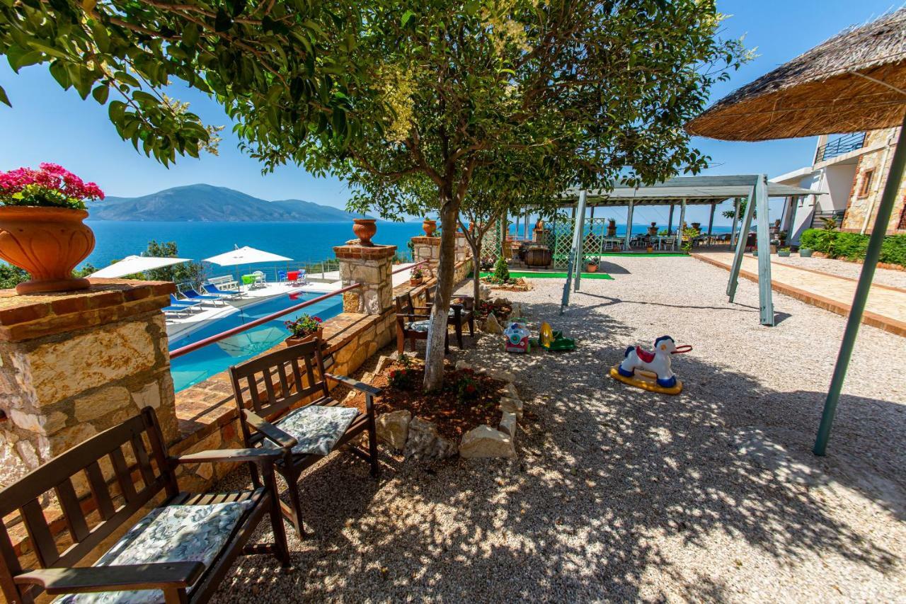 Hotel "San Saena " Radhimë Екстериор снимка